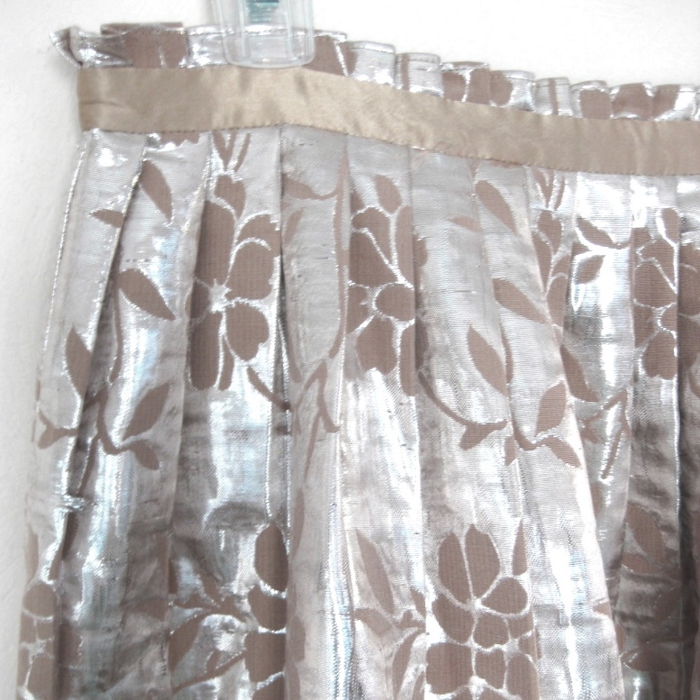 Dressy full skirt 4 Gold Silver Metallic Silk lining Very light wool bl Tocca - Picture 2 of 5